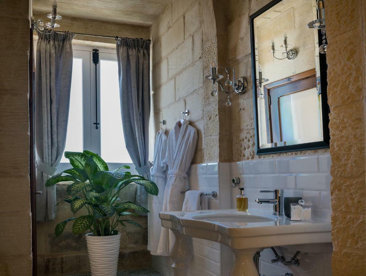 Julesy'S Bnb Cospicua Exterior foto